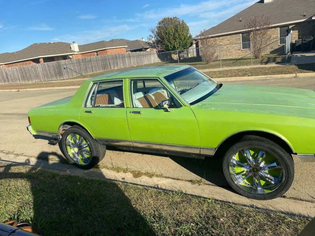 1982 Chevy Caprice Classic with 24″ rims